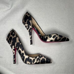 Shoe Dazzle Signature 'Carine' Leopard Print Pump - Size 7